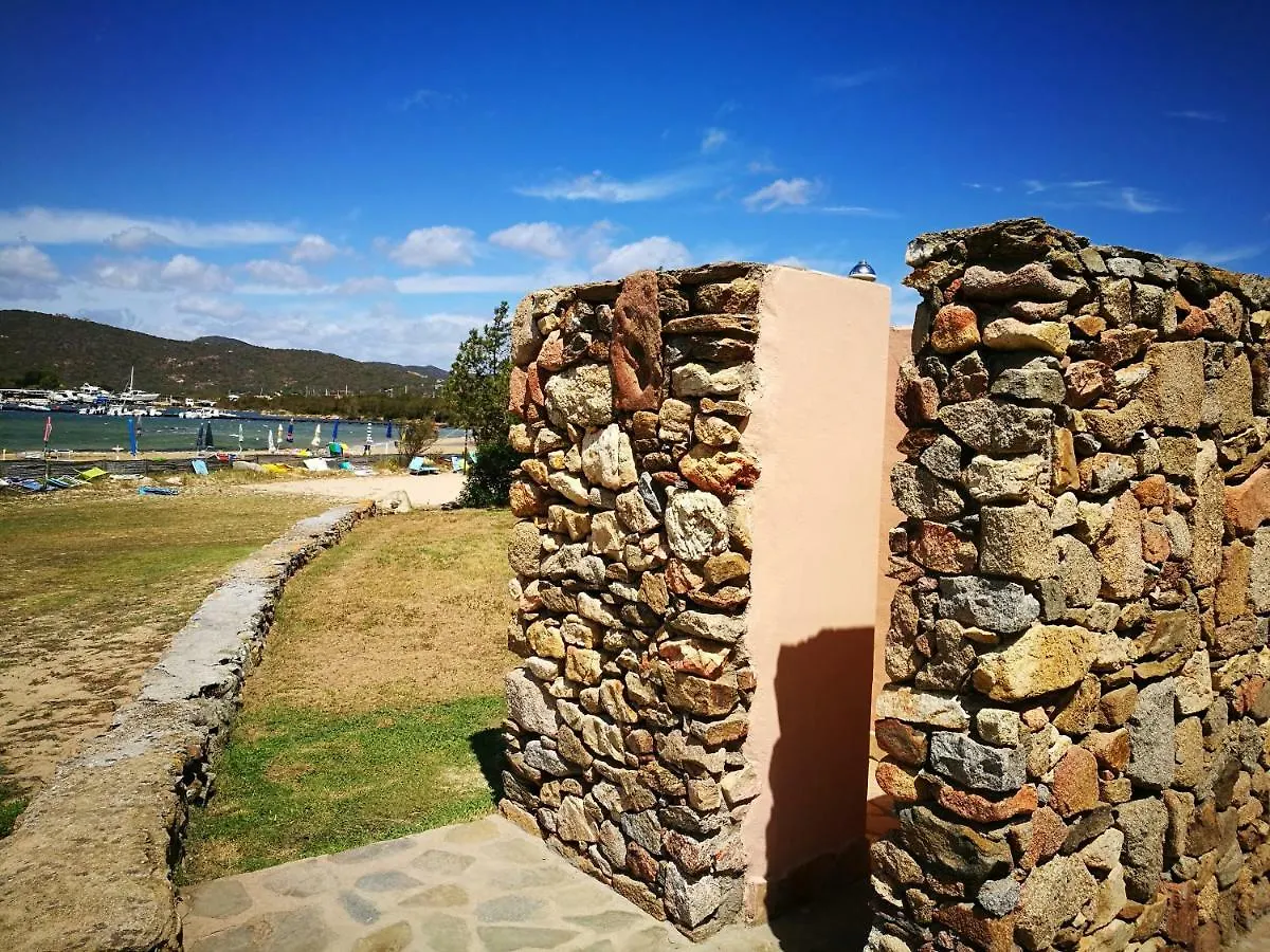 Vila Porto Rotondo 0*,  Itálie